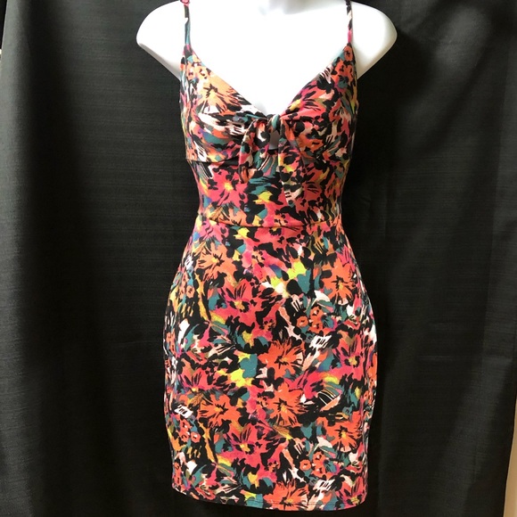 Guess Dresses & Skirts - Guess Floral Dress